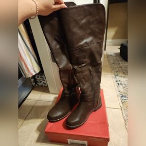 NWB Women Designer Boots